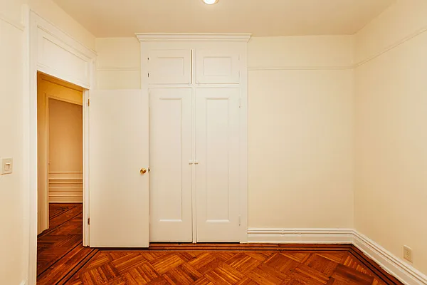 Rented by Nooklyn NYC LLC | media 23