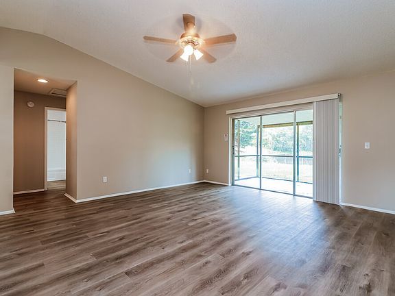 4th image of 4910 Hi Vista Cir