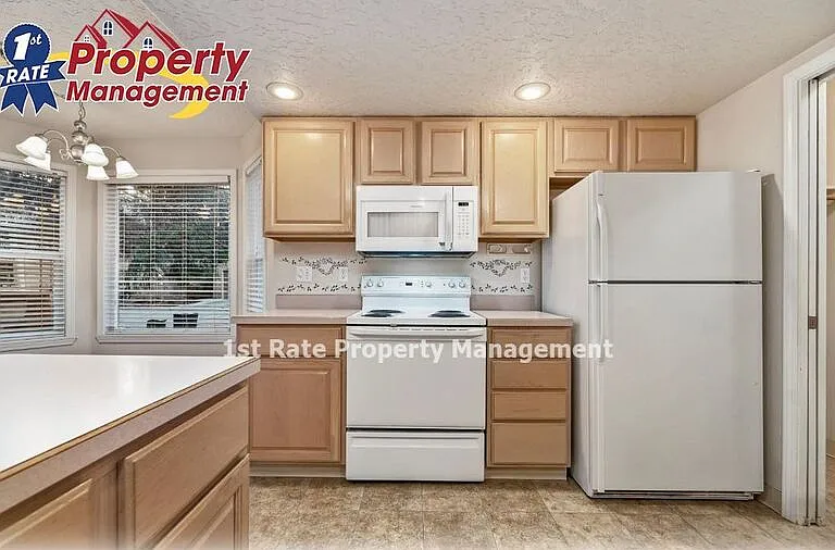 7913 W Holt Ct — Photo 10