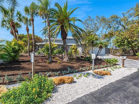 4th image of 8592 Hidden Lagoon Rd