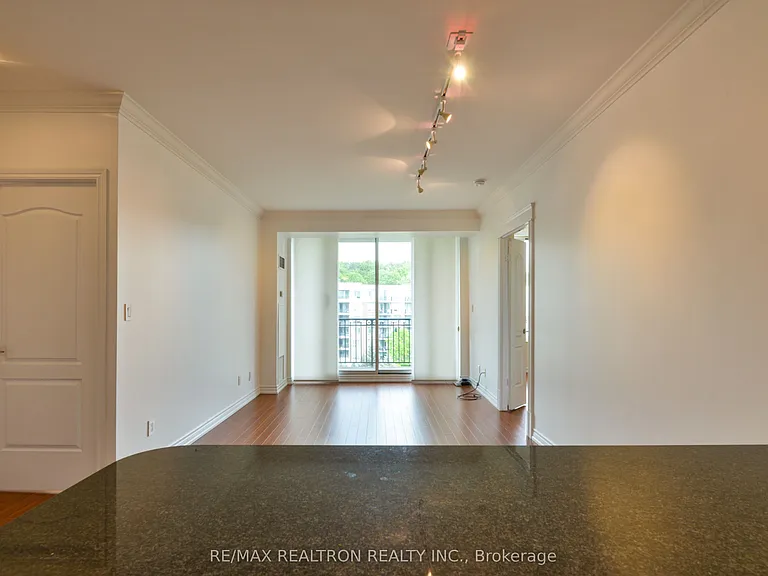 28 William Carson Cres #804 — Photo 12