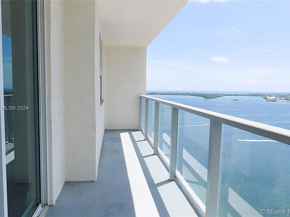 3rd image of 1155 Brickell Bay Dr APT 2905