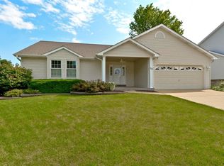 15 Dunmore Cir, O'Fallon, MO 63368