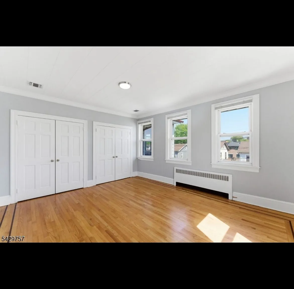 3 bed, 3200 sqft, $3,200 — Photo 4