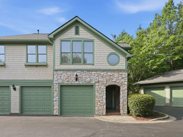 101 Presque Isle Ln #100, Chapel Hill, NC 27514