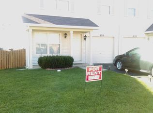 690 S Zachary Dr, Romeoville, IL 60446