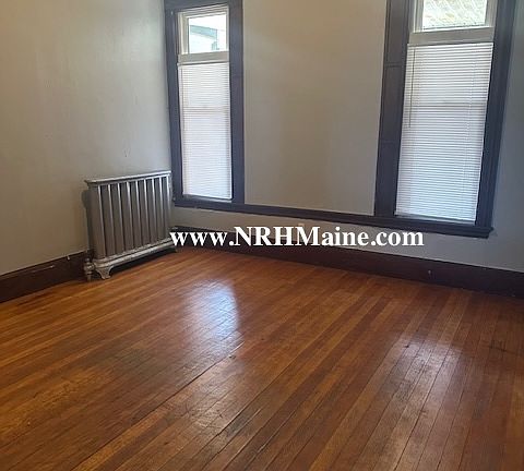 4th image of 29 Laurel Ave #4