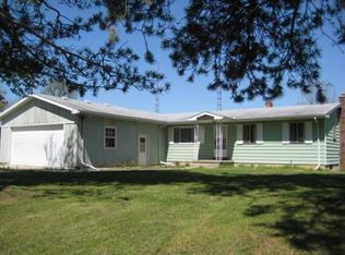 3611 E Lansing Rd, Bancroft, MI 48414