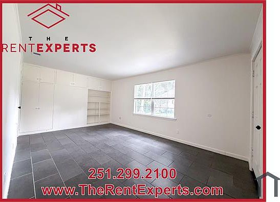 3rd image of 704 Louise Dr W