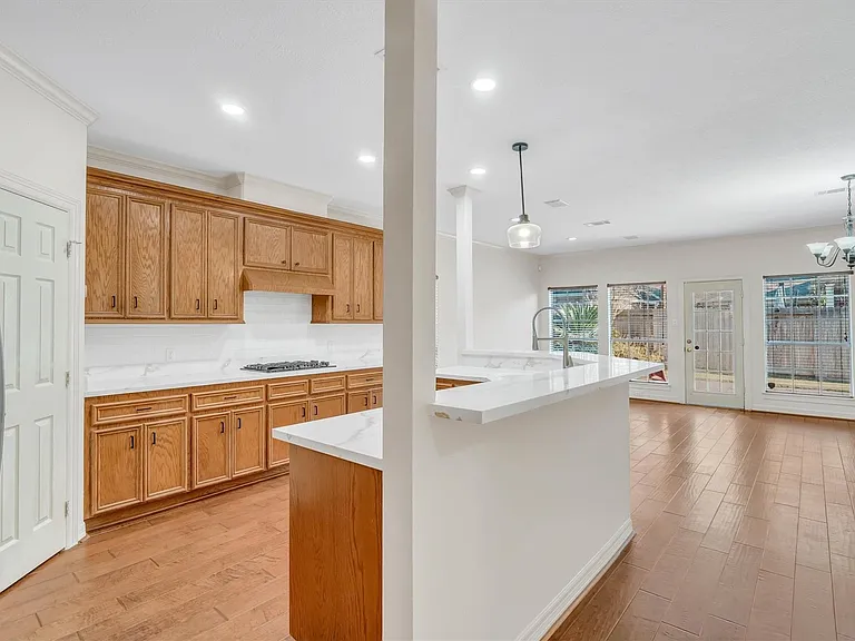 20002 Barton Creek Ct — Photo 8