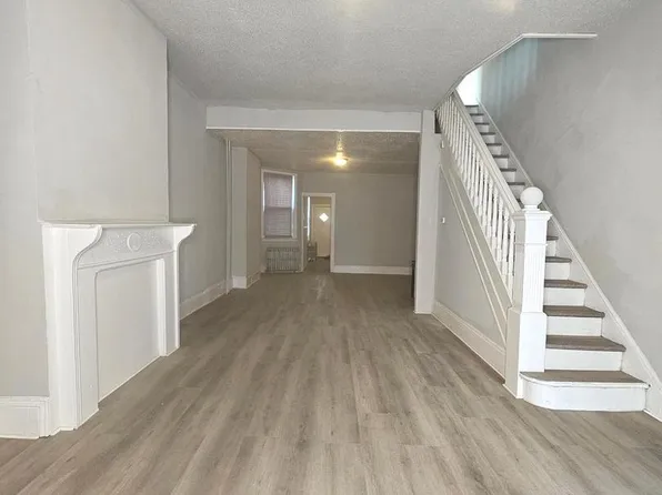 5843 Race St, Philadelphia, PA 19139