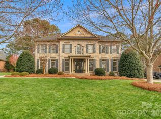 7300 Stonehaven Dr, Waxhaw, NC 28173