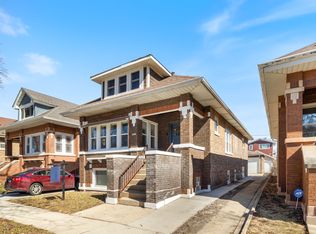 2431 Gunderson Ave, Berwyn, IL 60402