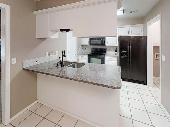 5th image of 4510 N Greenvale Cir