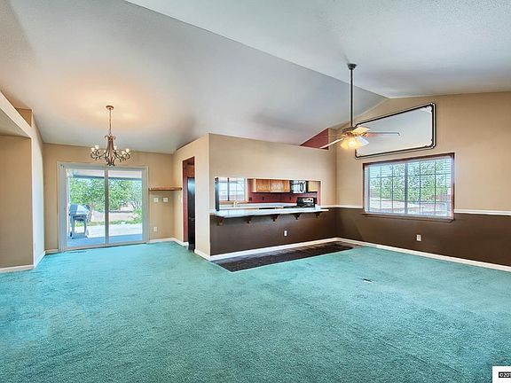3rd image of 5735 Grasswood Dr