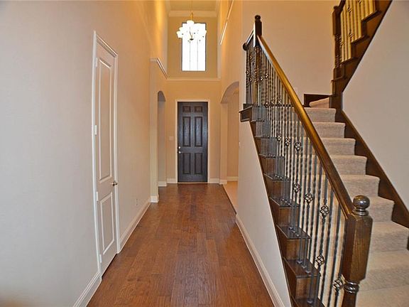 5th image of 4409 Lone Elm St