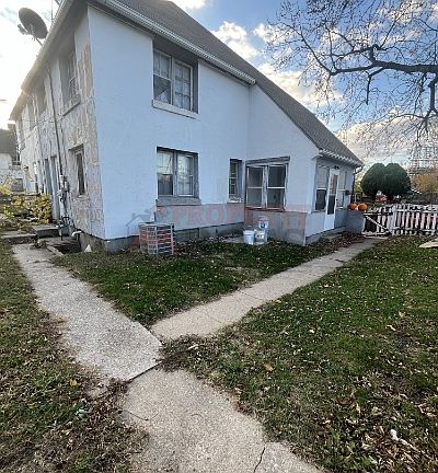 2nd image of 507 School St