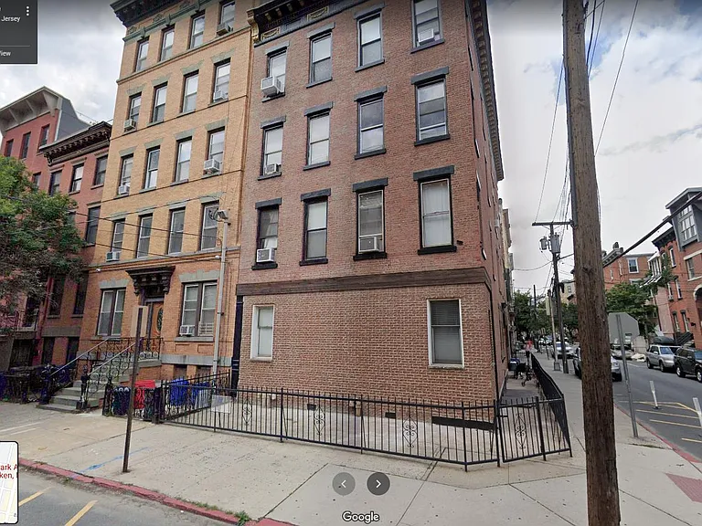 844 Park Ave #6 — Photo 18