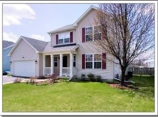 1449 Westbury Cir, North Aurora, IL 60542