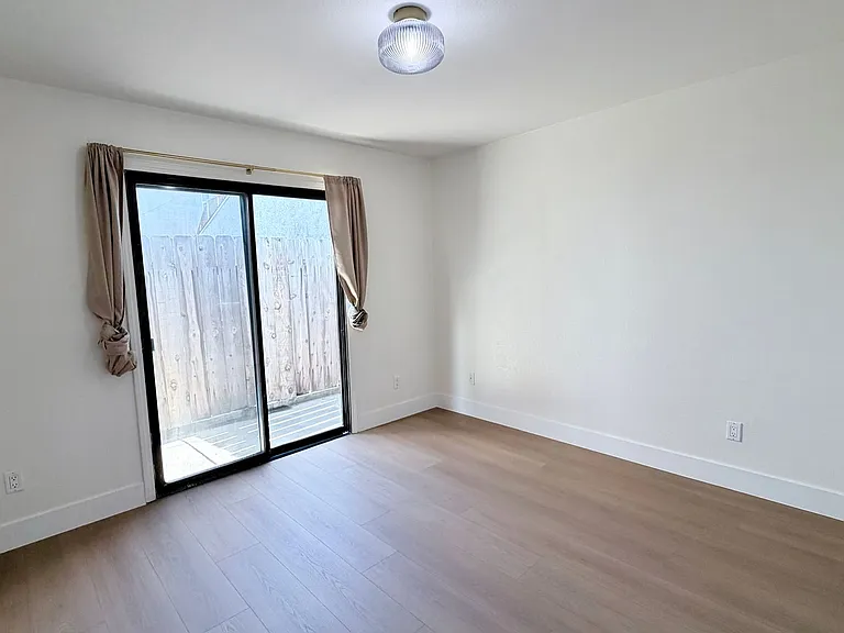 4440 Cherokee Ave #3 — Photo 5