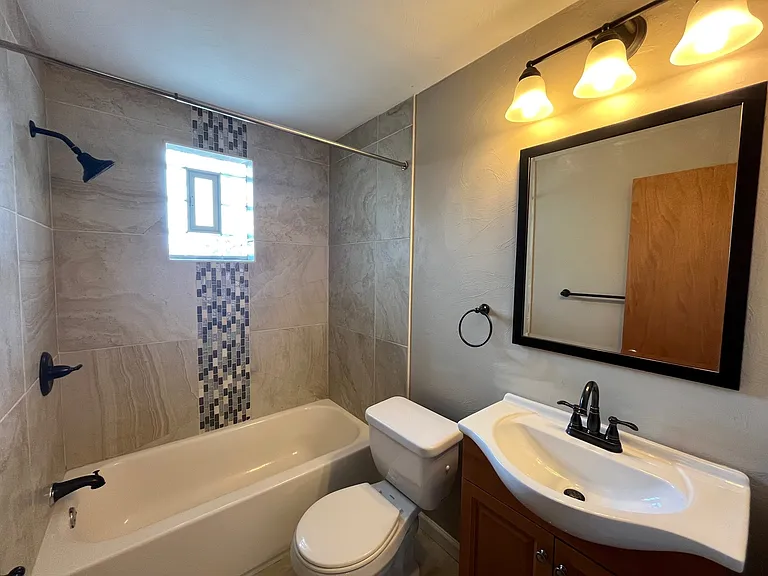 140 Lacrosse St #B3 — Photo 8