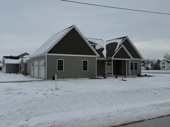 101 Saxony Dr, New Knoxville, OH 45871