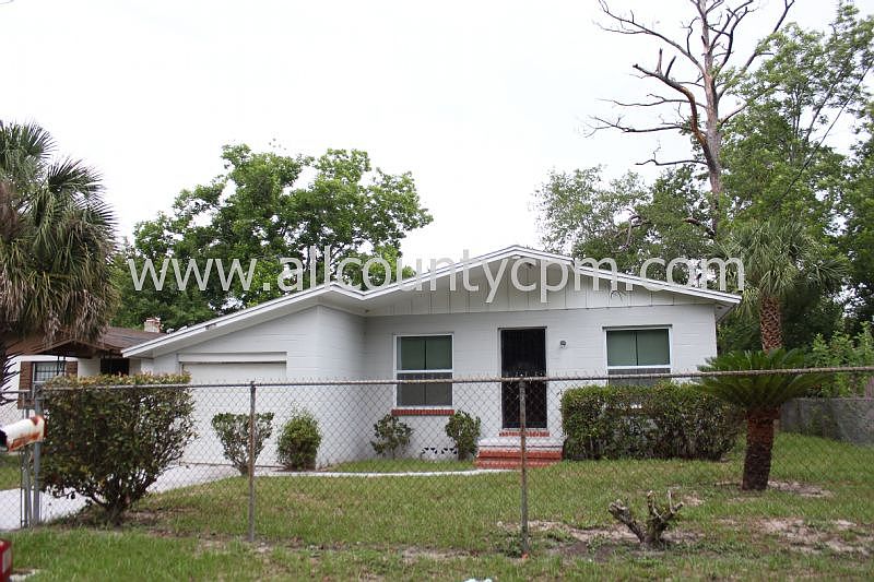 1st image of 1497 W 29th St