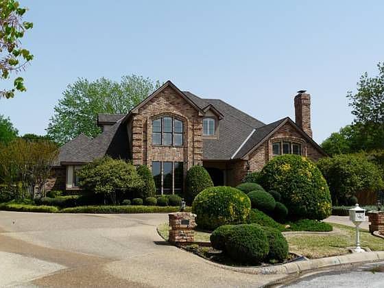1st image of 3409 Cliffwood Dr