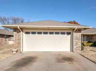 1923 Windsor Dr, Duncan, OK 73533