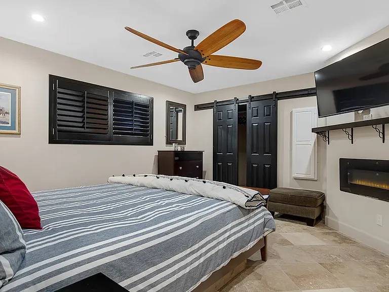 2032 E La Jolla Dr — Photo 20