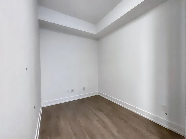 308 Jarvis St — Photo 19