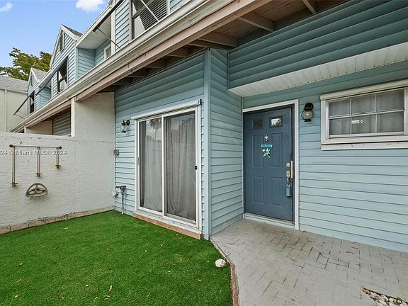 4th image of 4957 N Hemingway Cir Unit 4957