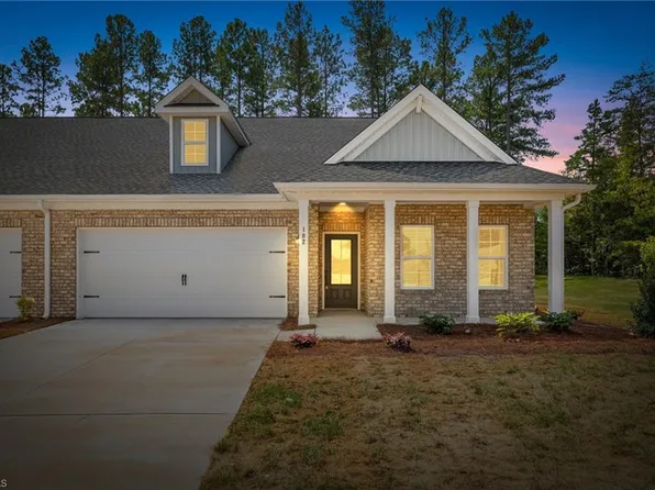 602 Beeson Ct, Clemmons, NC 27012