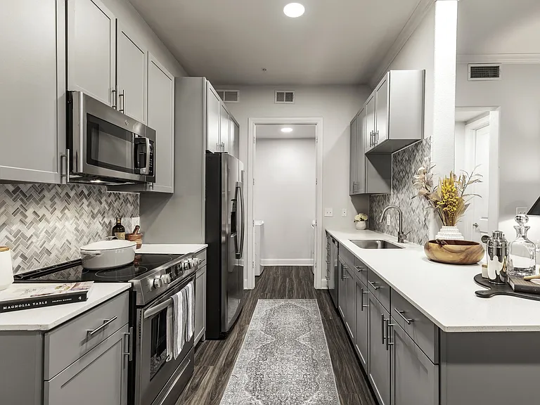 3500 Westlake Apartments — Photo 10