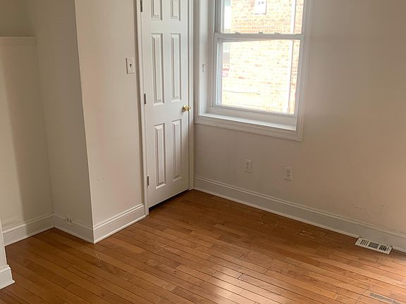 5th image of 1131 N Galloway St