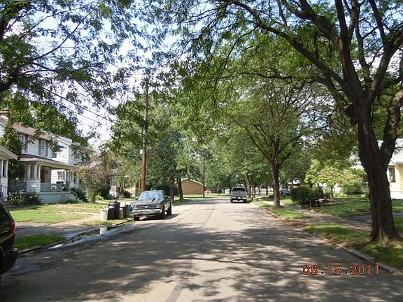 2nd image of 8090 Woodbine Ave