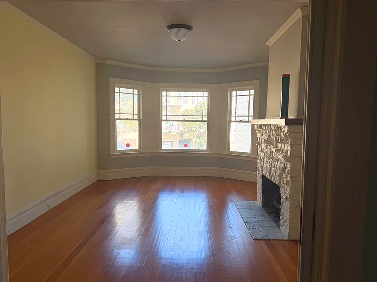 368 Capp St #1 — Photo 4