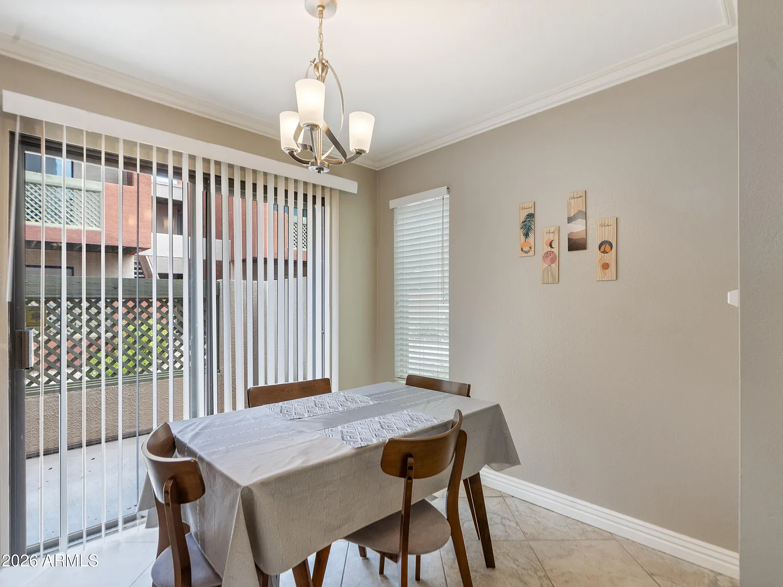 1 bed, 1.0 bath, 725 sqft, $1,900 — Photo 4