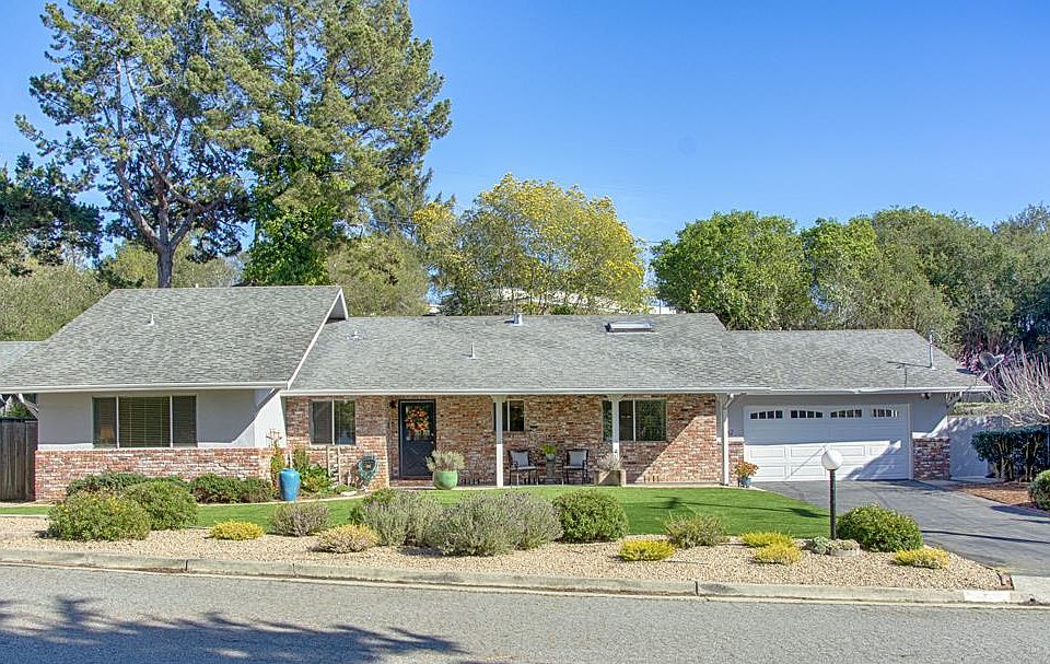1st image of 132 Greenbrier Ct