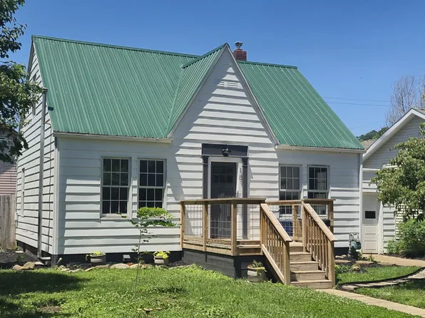 18 Avon Pl, Athens, OH 45701