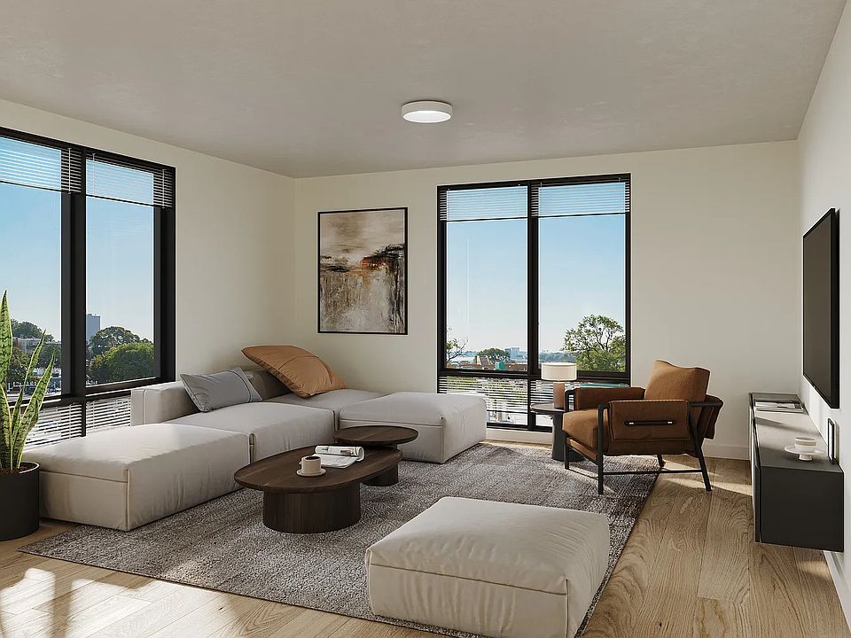 2nd image of 2516 Vintage St #5