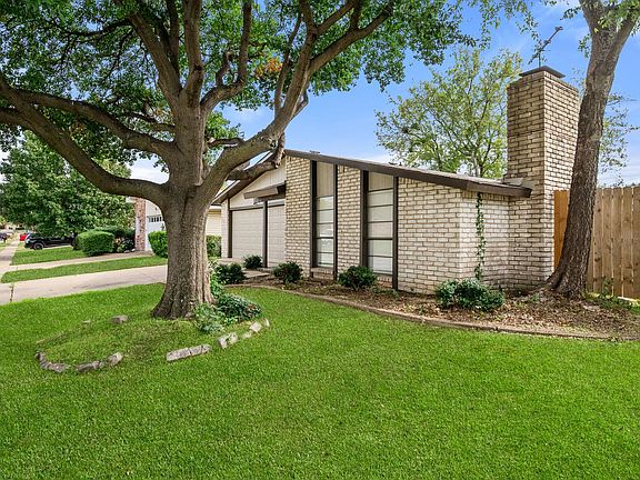 5th image of 800 Forest Glen Dr
