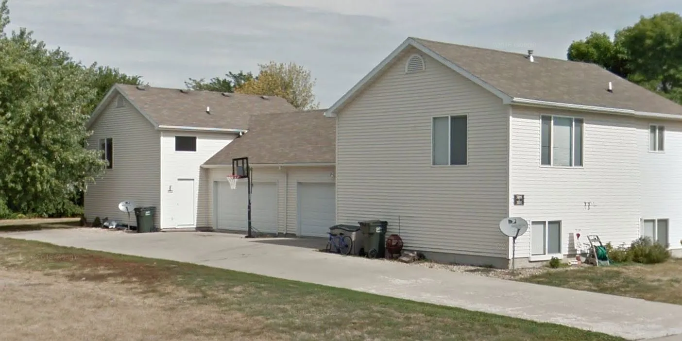 4 bed, 1556 sqft, $1,650 — Photo 1