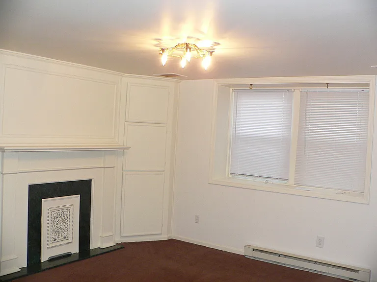 1560 E. Broad St. — Photo 66