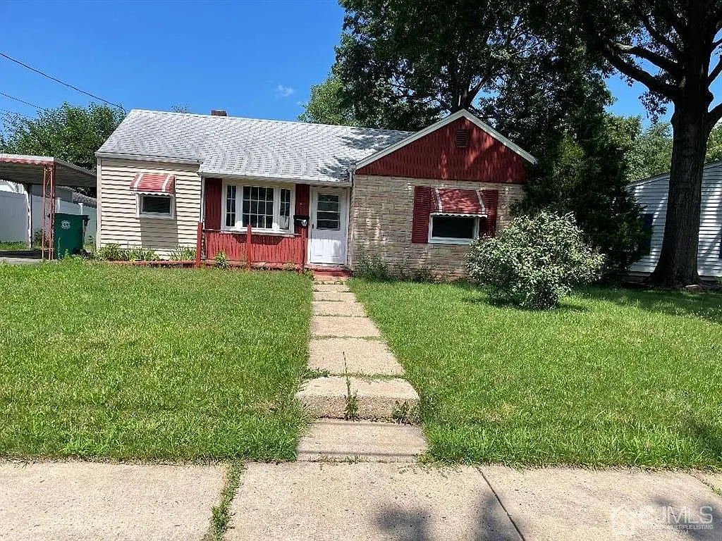 61 Walnut St photo 1