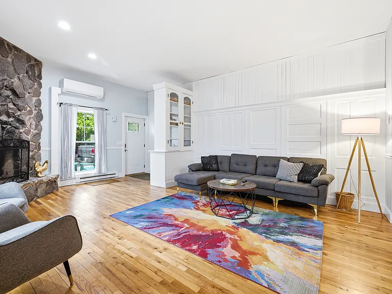 15775 Lakeshore Rd #1 — Photo 17