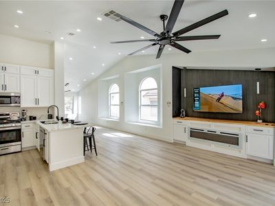 9741 Panorama Cliff Dr, Las Vegas, NV, 89134