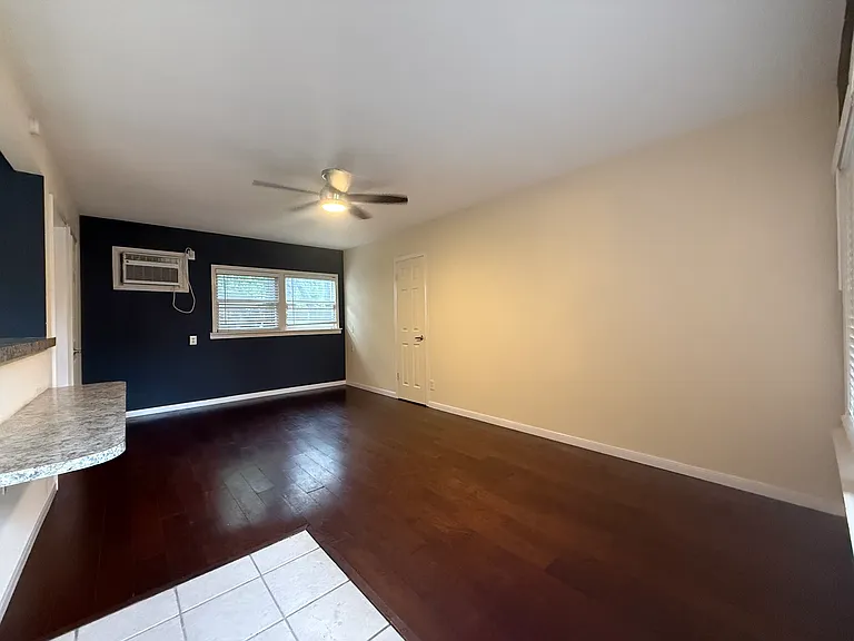 709 W 26th St #5 — Photo 7