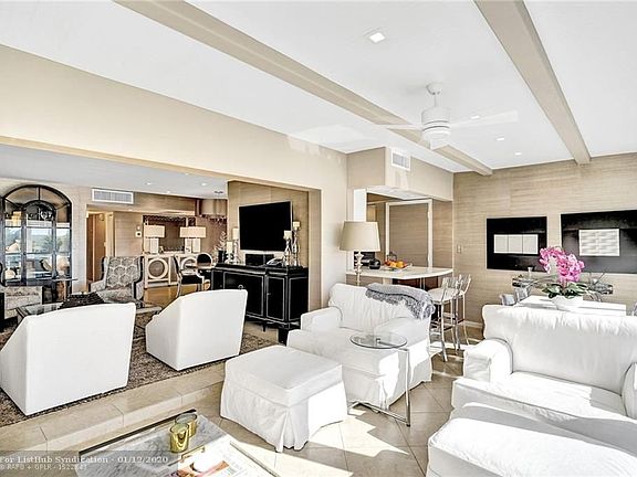 5th image of 3080 NE 47th Ct APT 304