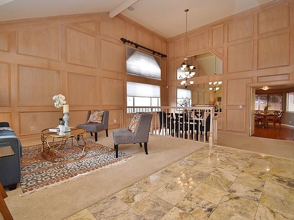 3rd image of 25 Carlyle Ct